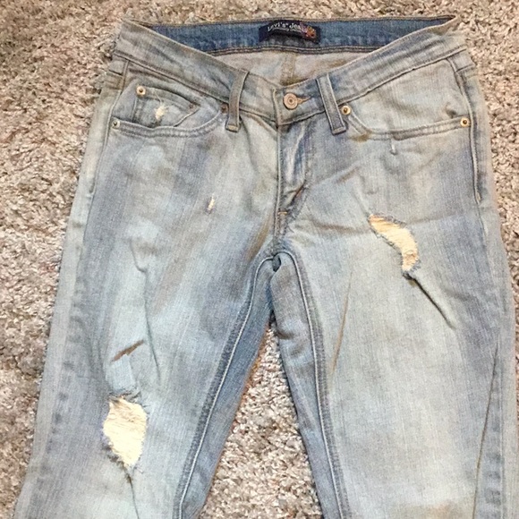 Levi Jeans - Picture 2 of 3